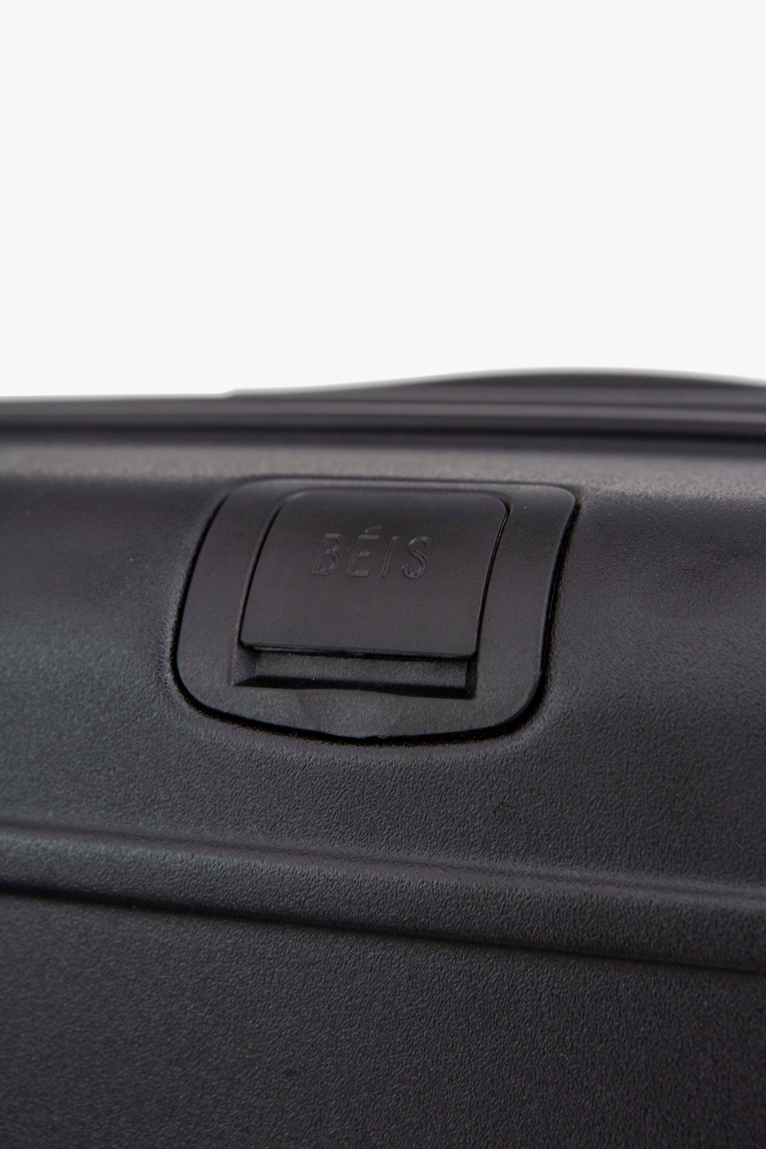 Resale The Carry-On Roller in Black