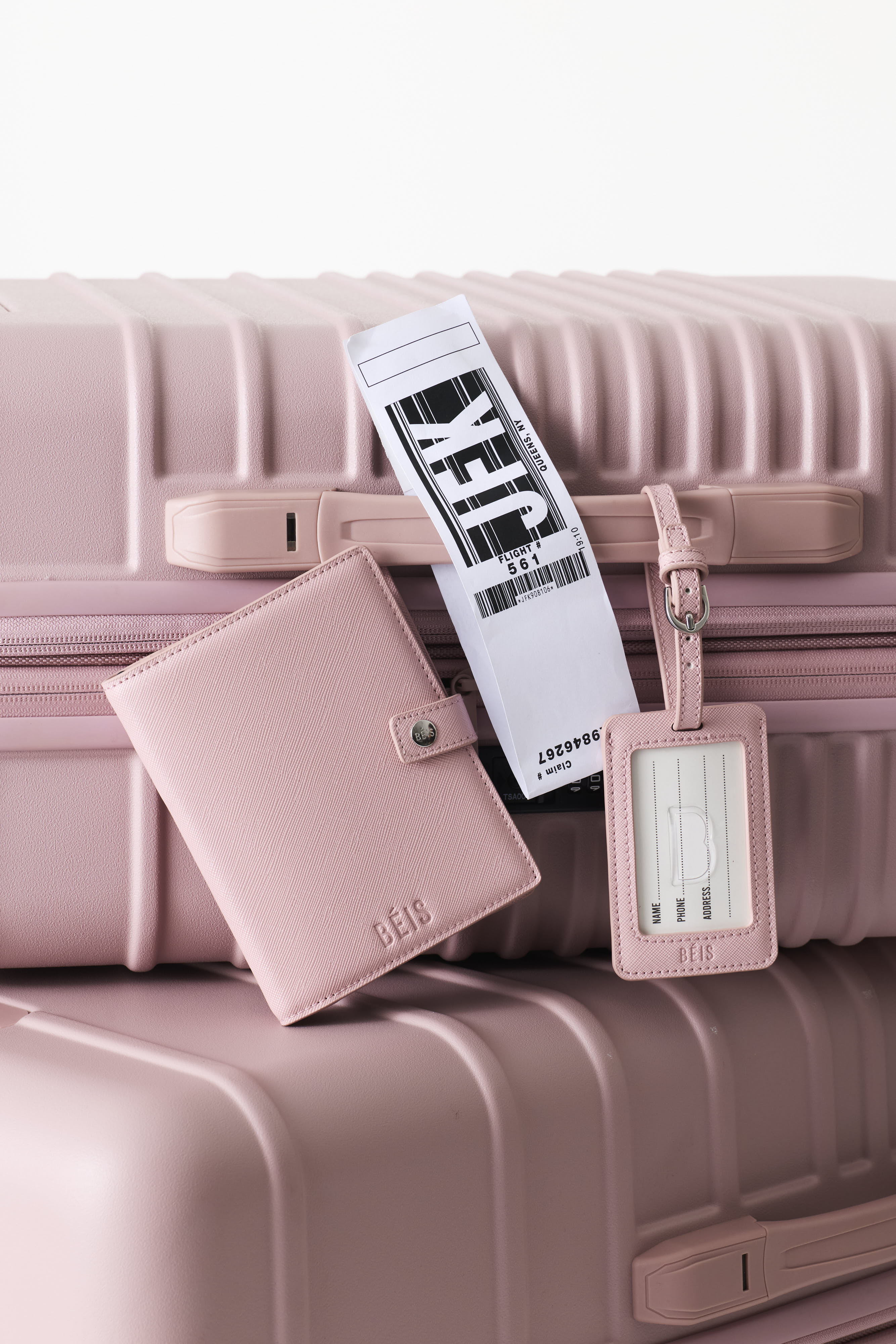 The Passport & Luggage Tag Set in Atlas Pink