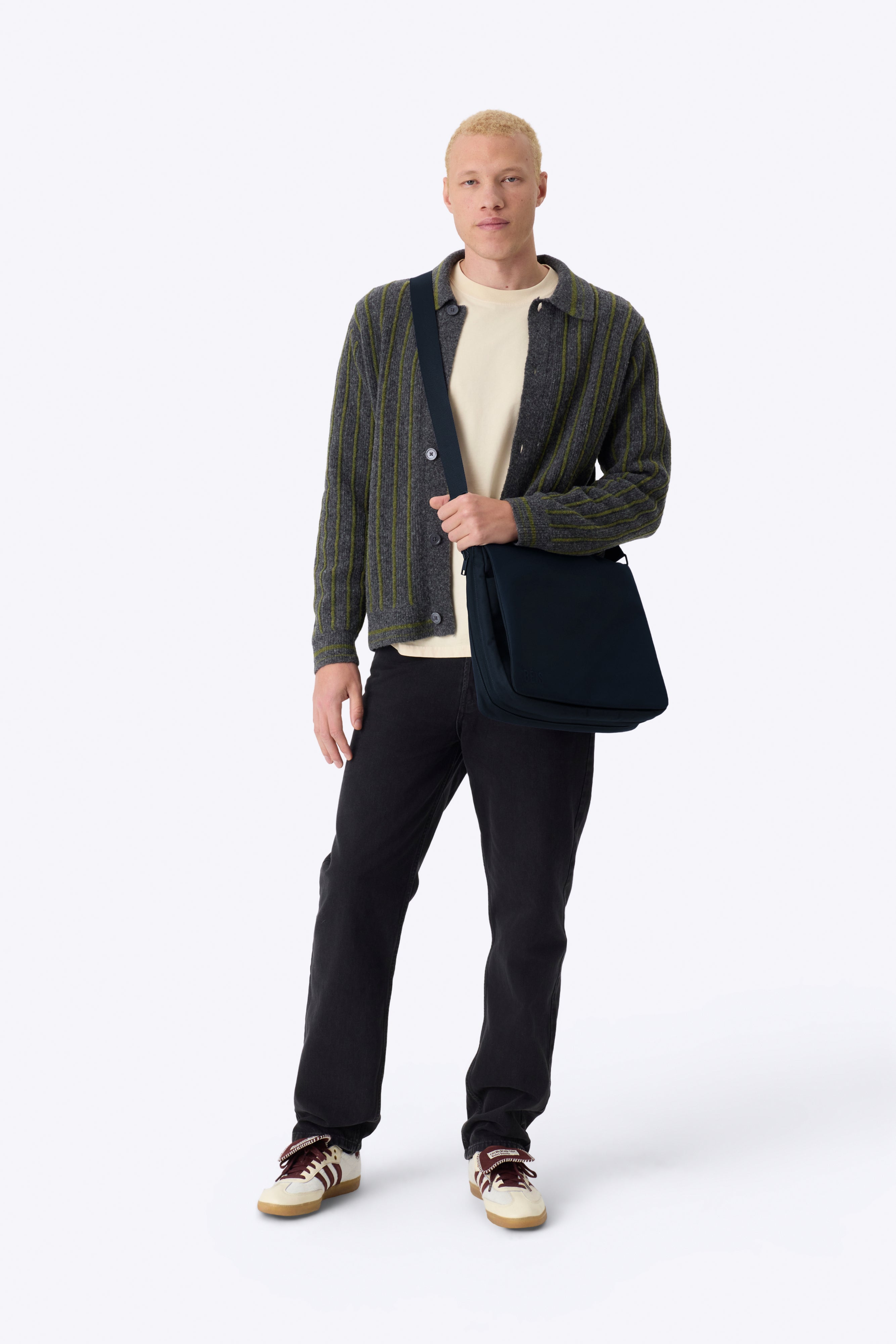 The Expandable Messenger Tote in Navy