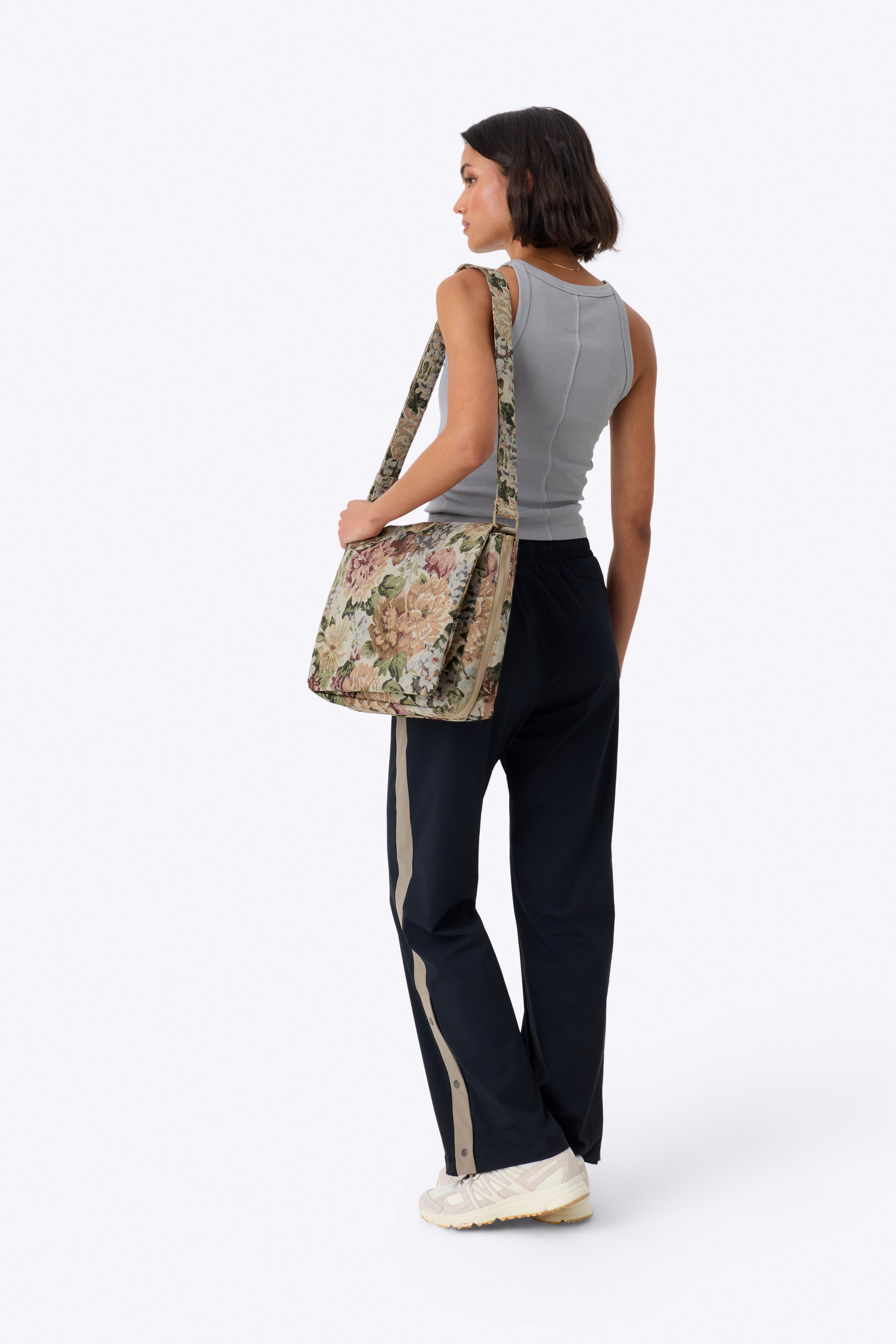 The Expandable Messenger Tote in Vintage Floral