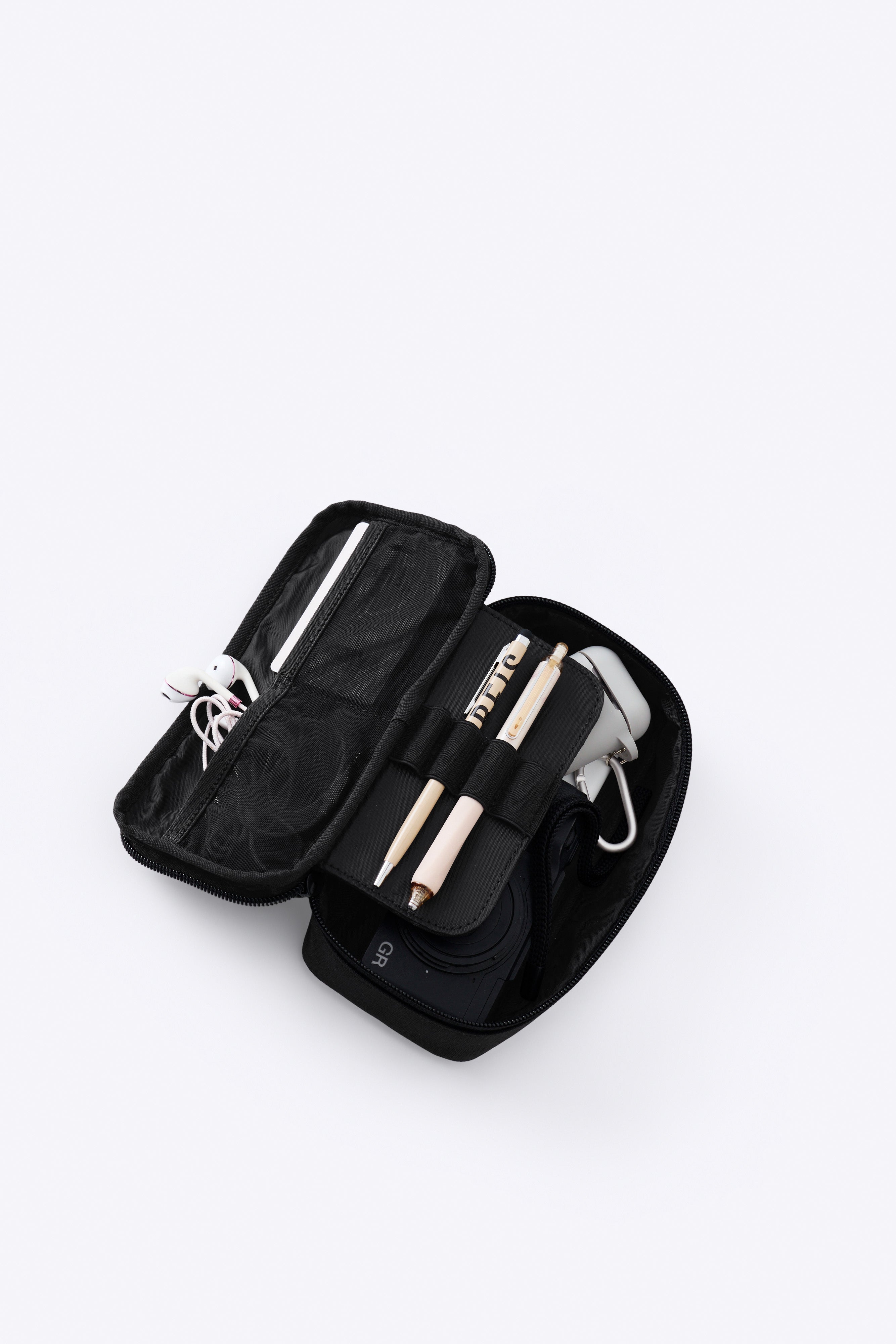 The Tech Organizer in Black