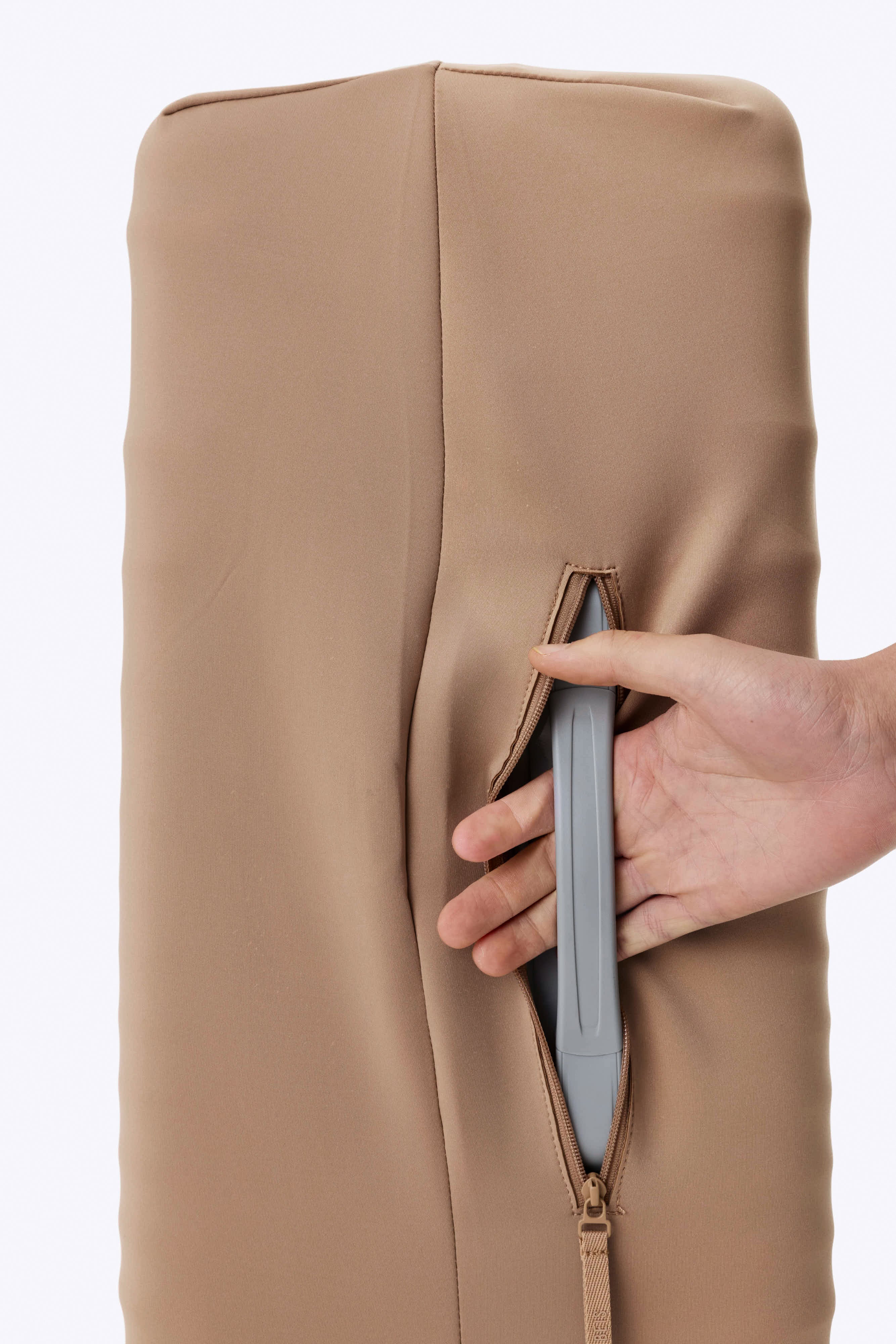 BÉIS x Chipotle The Large Check-In Cover in Brown