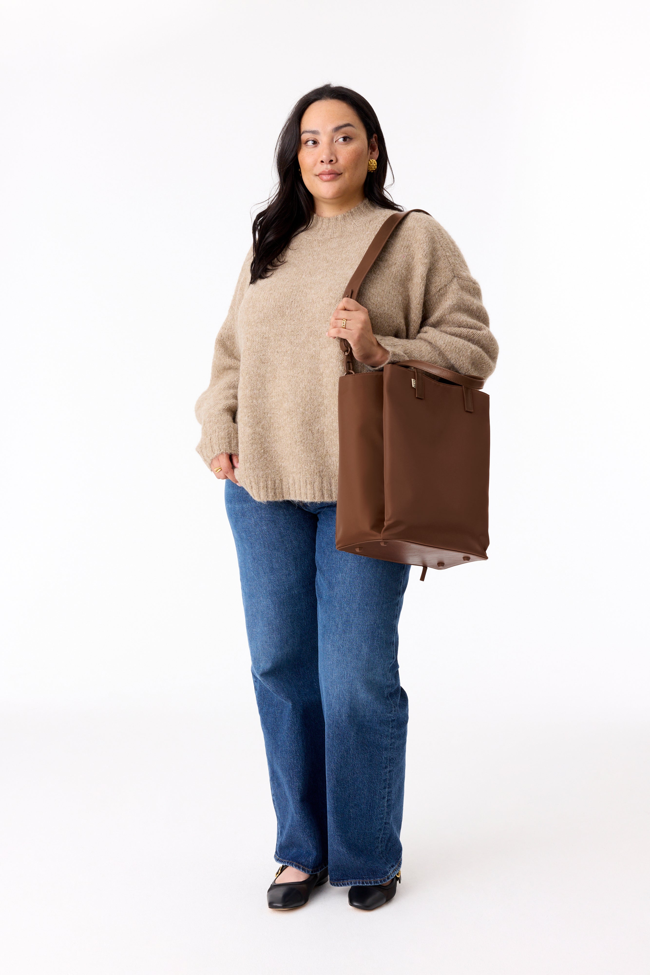 Resale The Commuter Tote in Maple