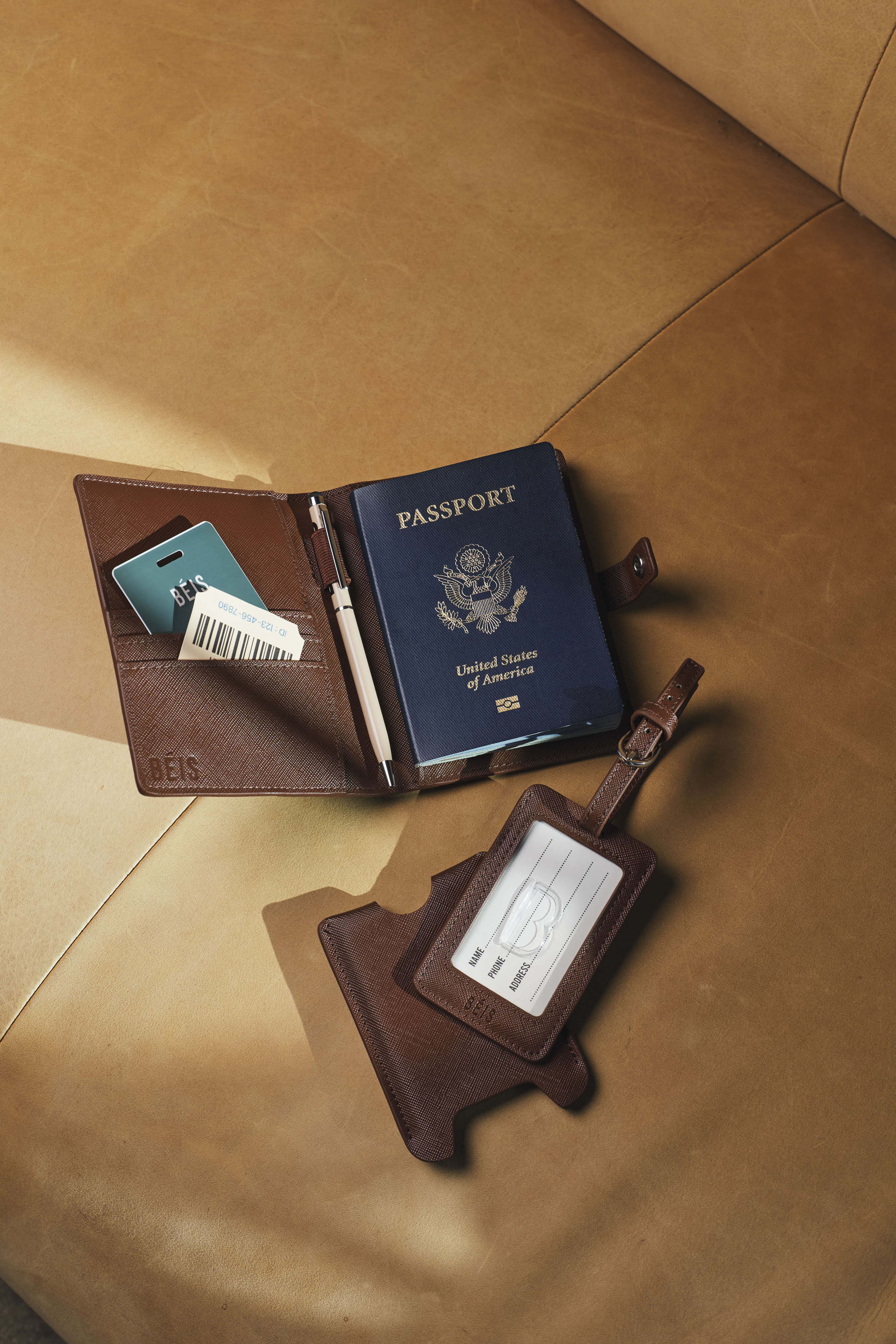 The Passport & Luggage Tag Set in Maple