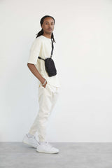 Resale The Water Bottle Sling in Black