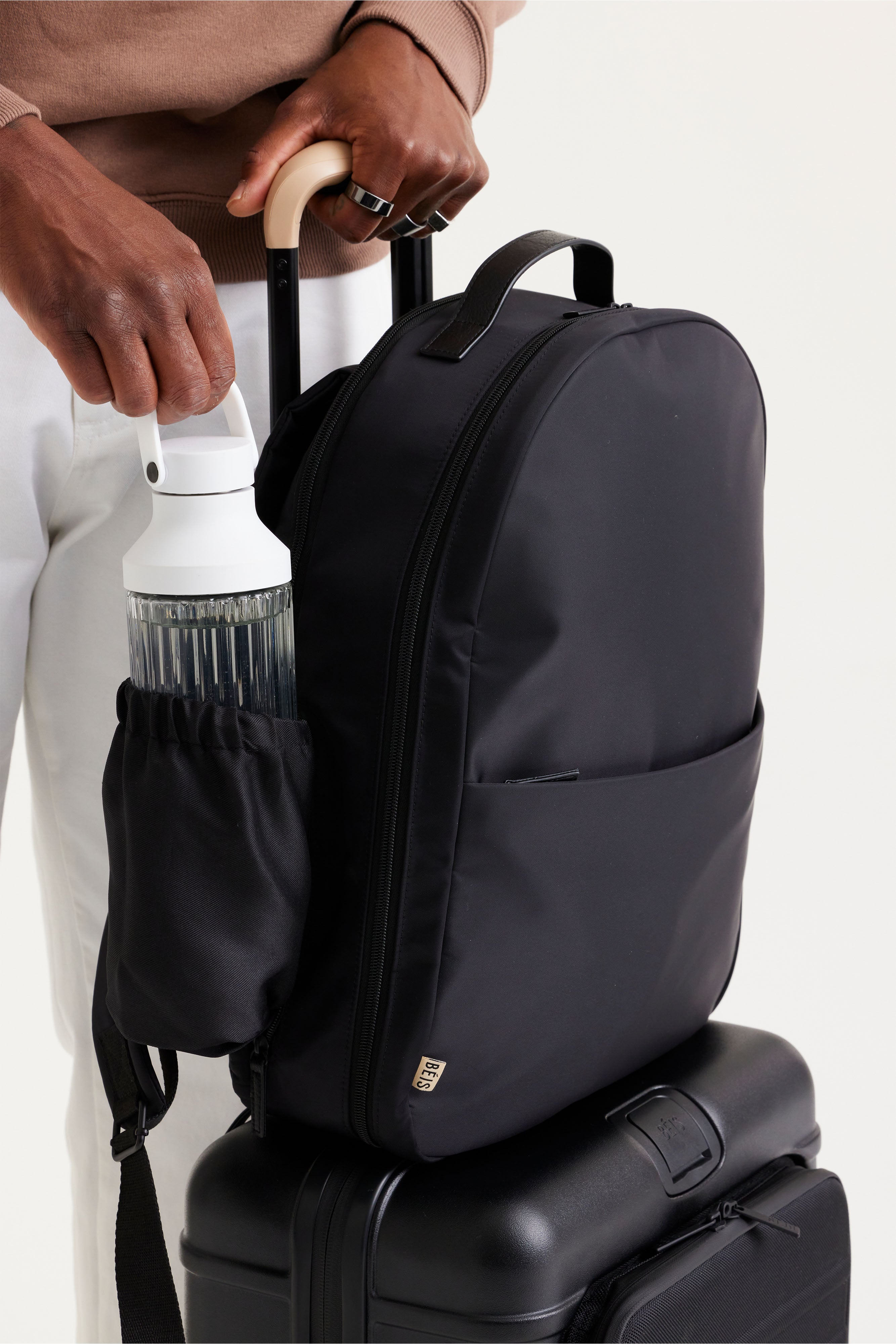Resale The Commuter Backpack in Black