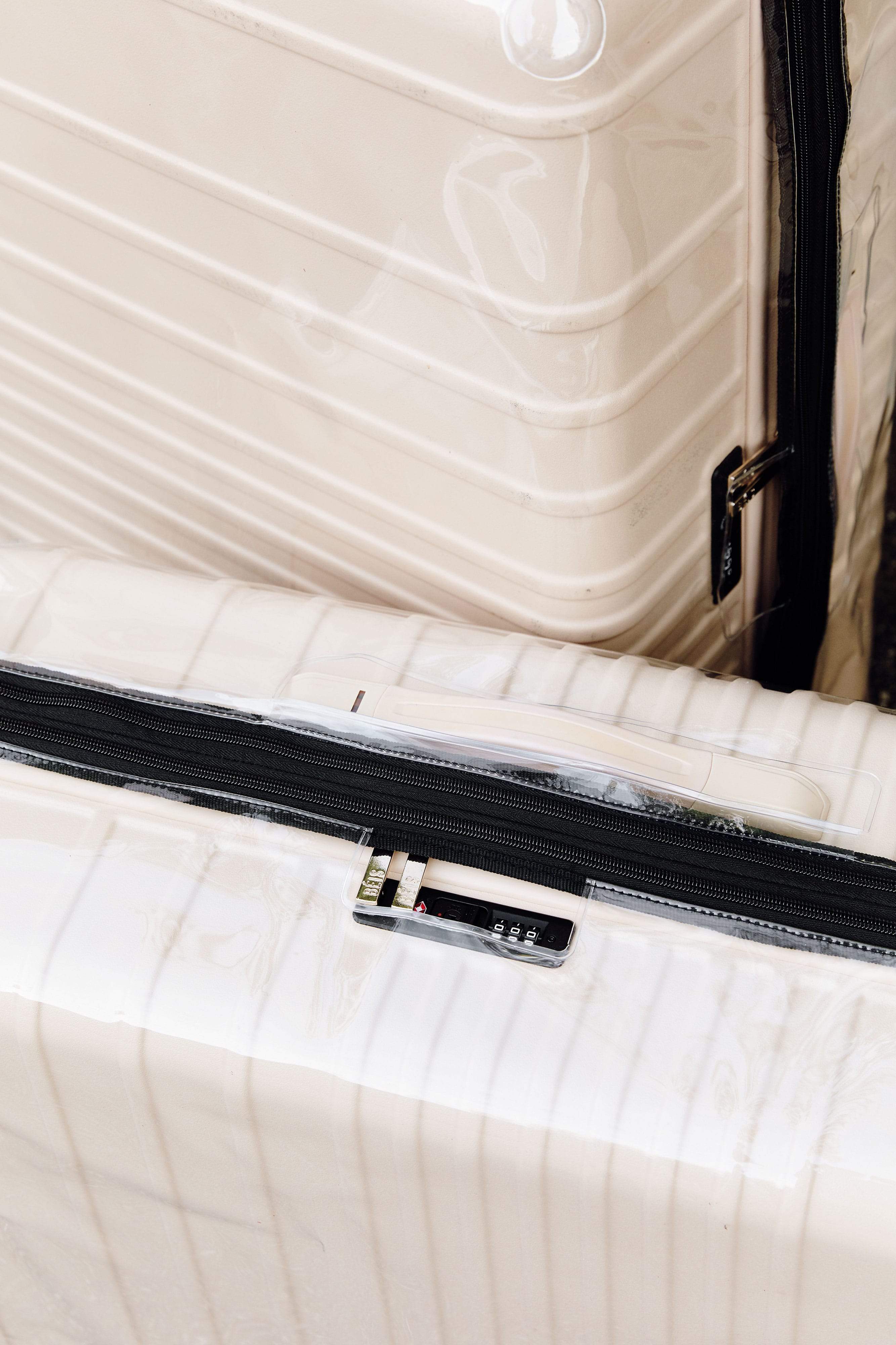 The Medium Check-In Roller Luggage Cover